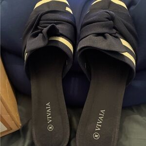 VIVAIA Navy and White Knotted Bow Mules